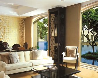 Trident Gurgaon - Gurugram