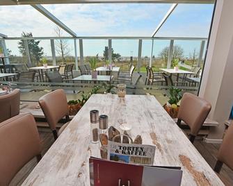 Hotel Strand No.1 - זאנקט פטר אורדינג - מרפסת