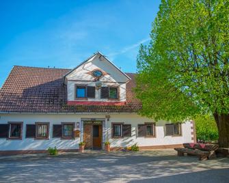 Holiday Farm Grofija - Ivancna Gorica - Edificio