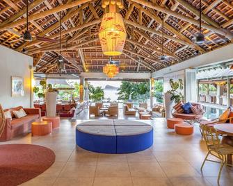 Zilwa Attitude - Calodyne - Lounge