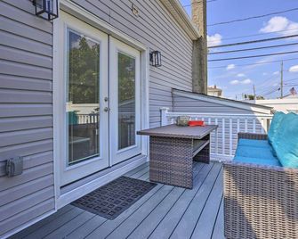 Charming Long Island Home Near Beaches & Golf - Bellmore - Balcón