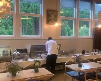 Nord Hotel & Restaurant - Eidsdal - Restaurante