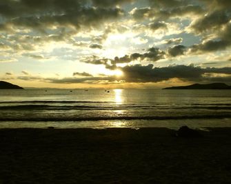 إل مانثانو هوستل - بونو - شاطئ