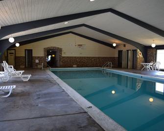 The Dalles House Motel - Saint Croix Falls - Pool