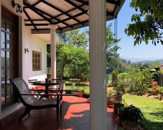 Pearl House - Kandy - Balcony