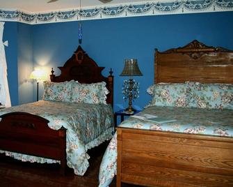 Heron Cay Lakeview Bed & Breakfast - Mount Dora - Bedroom