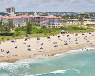 Palm Beach Shores Resort ~ Singer Island Oceanfront Resort ~ One Bedroom, slp. 4 - Palm Beach Shores - Strand