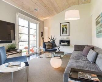 East Hampton (walking distance to village) - East Hampton - Sala de estar