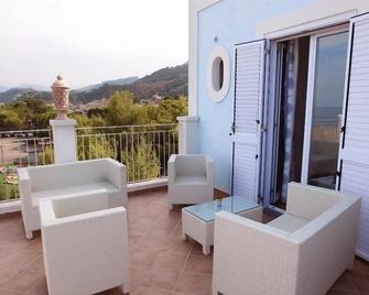 Yachting Club Mare - Gioiosa Marea - Balcony