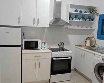 Charming villa in Karpathos island - Karpathos - Køkken