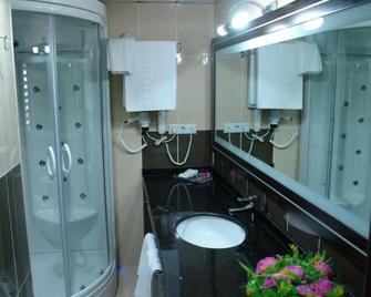Hotel Tatvan Kardelen - Tatvan - Banheiro