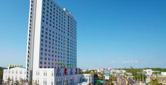 Diamond Plaza Hotel - Surat Thani - Building