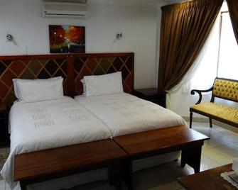Sleepers Villa Guesthouse - Pietersburg - Chambre