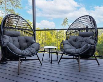 Twilight Haven | Nature, Hot Tub, Hiking, Panoramic Views - Shippenville - Balcony