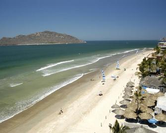 Gaviana Resort - Mazatlán - Beach