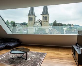 Lucerne Lake View Apartments - Lucerna - Balkon