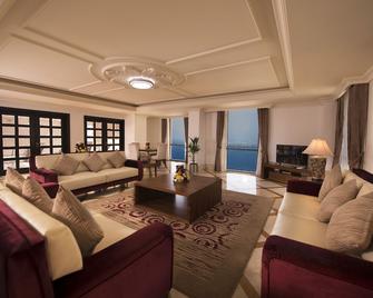 Roda Amwaj Suites - Dubai - Huiskamer