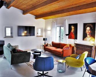 Un je ne sais quoi de paradis - Les Vans - Sala de estar