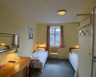 Ebsens Hotel - Maribo - Bedroom