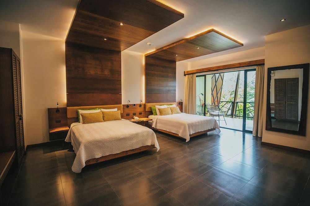 تيلاخاري أوتل ريسورت