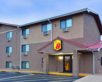 Super 8 by Wyndham Tuscaloosa - Tuscaloosa - Edificio