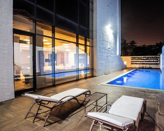 Hotel Tango Suites Cumbuco - Caucaia - Pool