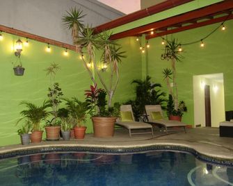 Hotel La Guaria Inn & Suites - Alajuela