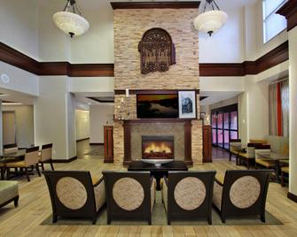 Hampton Inn & Suites Florence-Downtown - Florence - Front desk