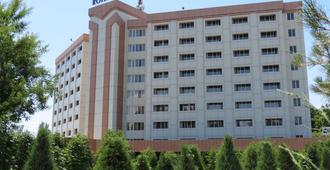 Rohat Hotel Chilonzor - Taskent - Edificio