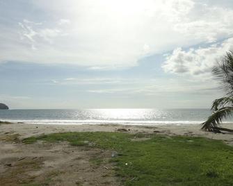 Hotel Colono Beach - Coco - Playa