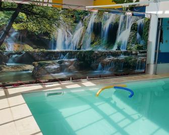 Group gite with indoor swimming pool in the countryside - Héric - Piscine