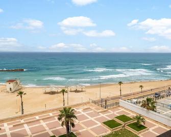 Almog Tower - Haifa - Playa