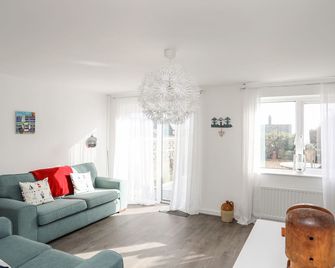 Swn y Mor Sound of the Sea - Criccieth - Living room