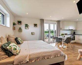 Studio 3 Parkside Apartments - Günzburg - Dormitor