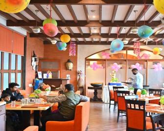 Vijaya Tej Clarks Inn - Patna