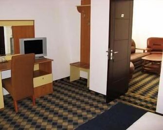 Plus Hotel - Craiova