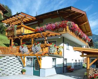 Chalet in Grossarltal with Panoramic Views - Grossarl - Building