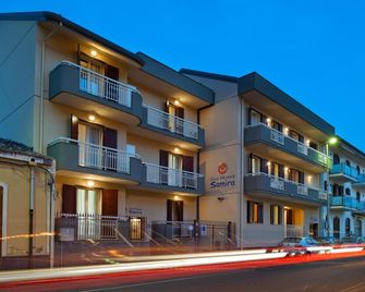 Casa Vacanze Samira - Mascali - Building