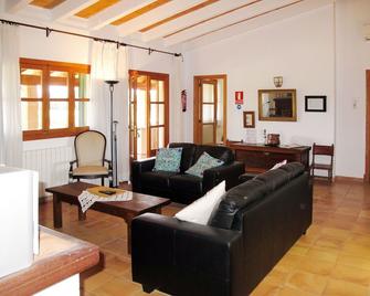 Beautiful Apartment For 6 People With Wifi, A/C, Private Pool, Tv And Parking - Porreres - Obývací pokoj