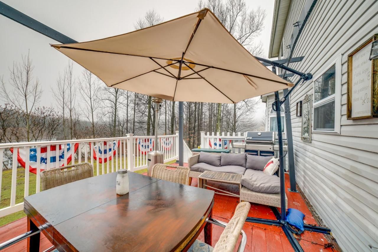 Fireside Gatherings: Pet-Friendly Apollo Home