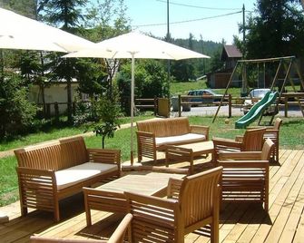 Charming Mountain Room for Couple | 5 Min Scenic Stroll Nearby Hiking Trails - Guillaumes - Innenhof