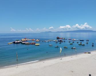 Buena Lynne's Resort - Puerto Galera - Playa