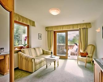 Apipura Hotel Rinner - Renon/Ritten - Living room
