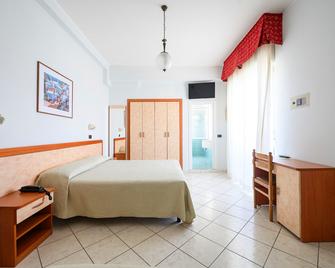 Hotel de Paris - Lido di Savio - Habitación