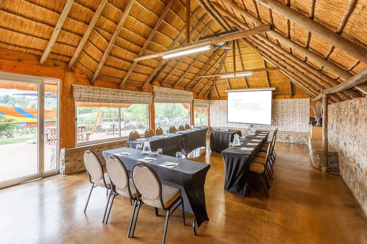 ريفرستون لودج