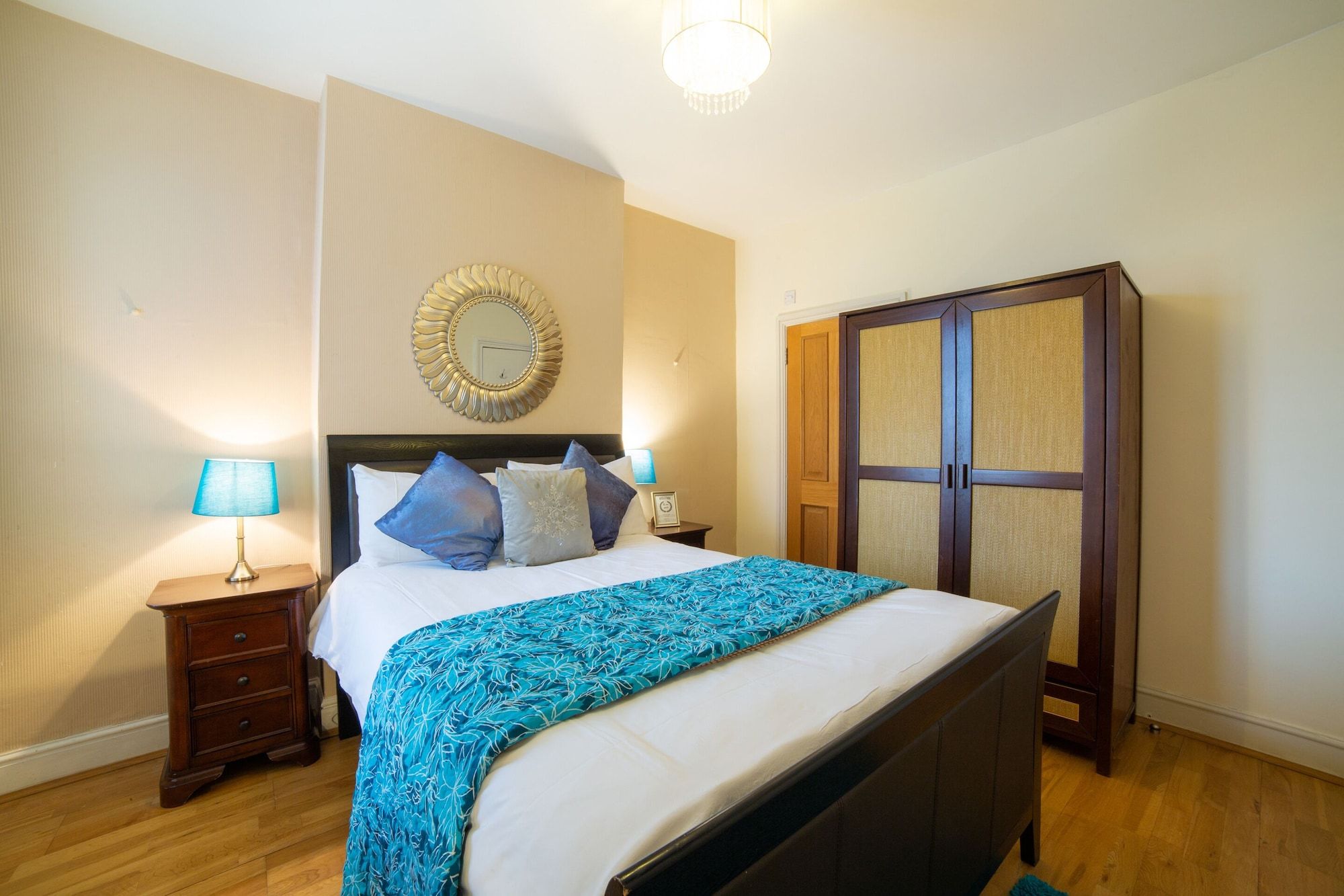 OYO Lina Guest House - Oxford