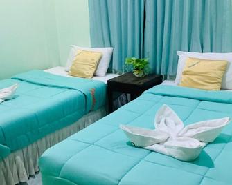 Front Beach Hotel - Pran Buri - Camera da letto