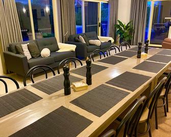 Austral Place 88 via Merri River - Warrnambool - Meeting room