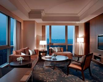 Shanghai Marriott Hotel Pudong East - Shanghai - Living room