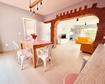 Chula Boutique-House /Ac / Barbecue & Pool/ 10min From Cuernavaca - Jiutepec - Comedor